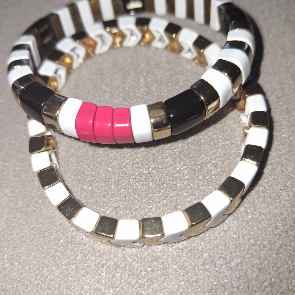 Elegant Black, White, and Gold Bracelet Set